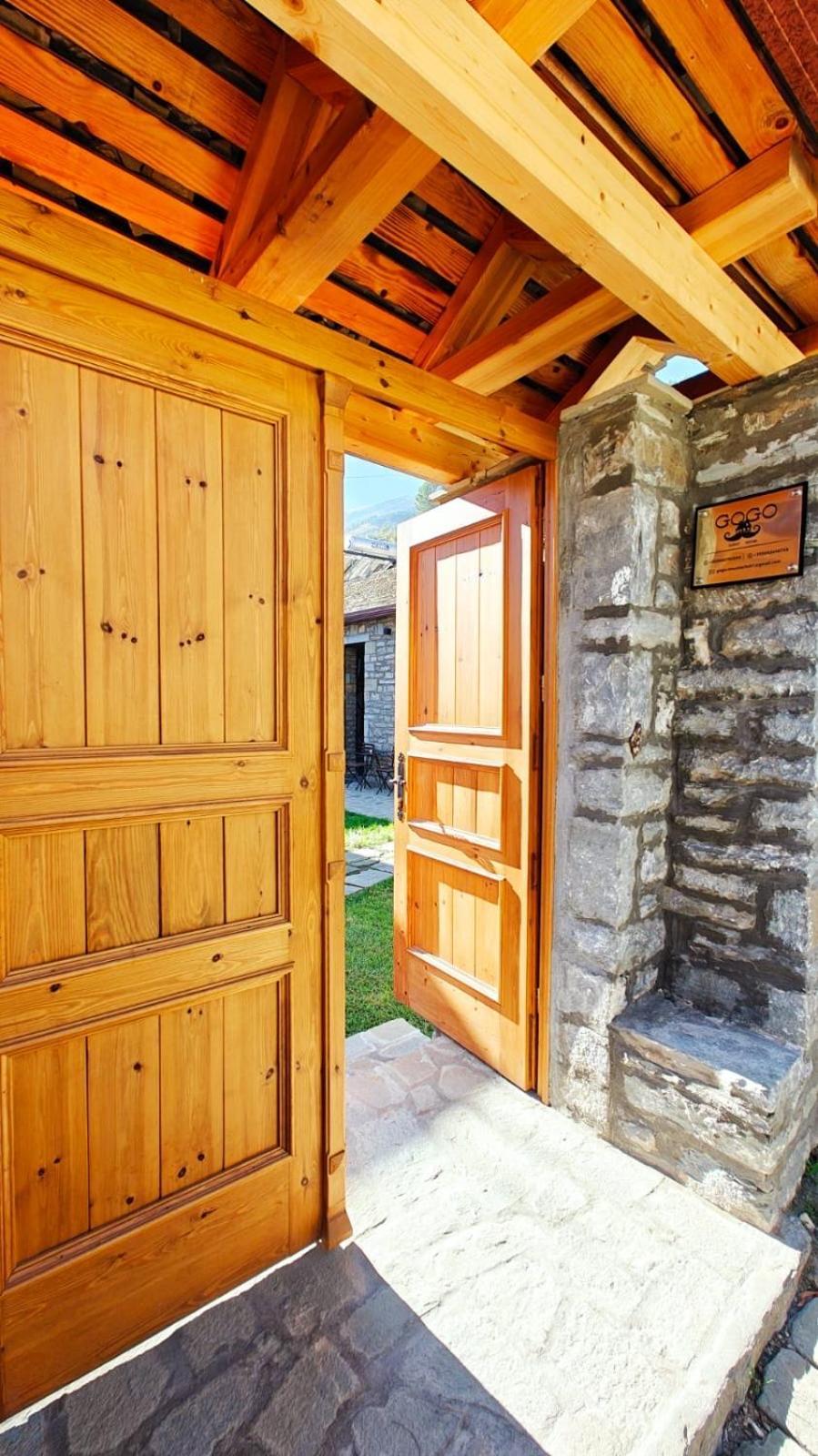 Gogo Moustache Guest House Përmet Exterior foto